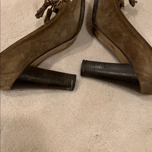 Gucci Brown Suede Tassel Loafer Pump - Picture 6 of 8